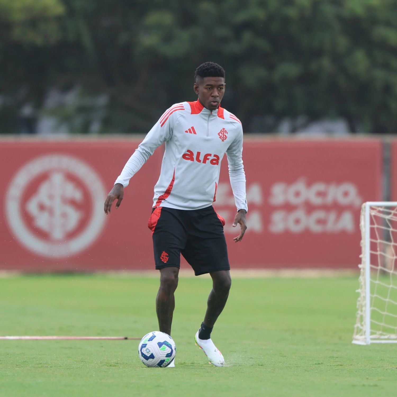 Inter de Vitão enfrenta o Sport na 10ª rodada do Brasileirão 2025. Foto Ricardo Duarte SC Internacional